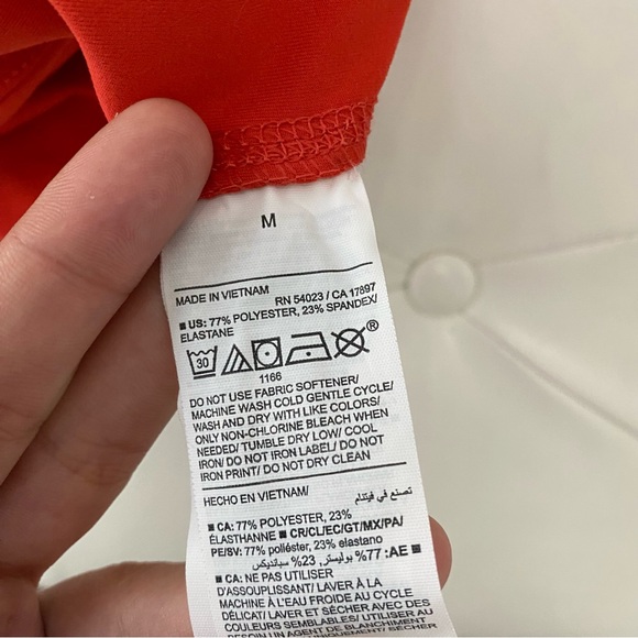 3/30$🤍 OLD NAVY | High waisted power soft biker shorts In cherry tomato - Picture 10 of 11